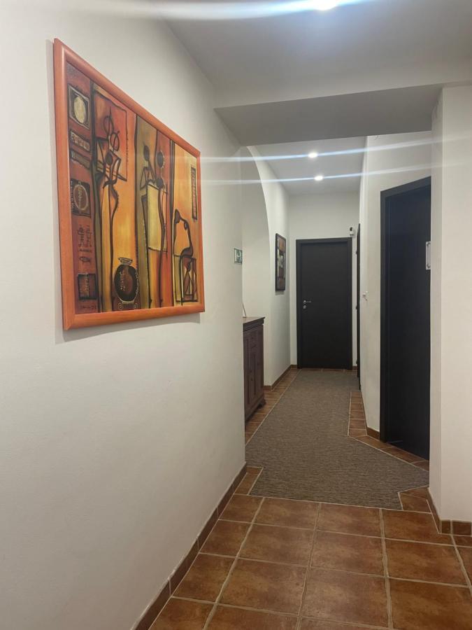 ubytování v centru města Kadaně Esterno foto